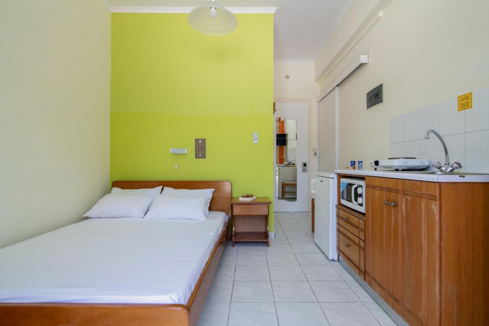 Sunbliss Studios & Apartments Alykes  Bilik gambar